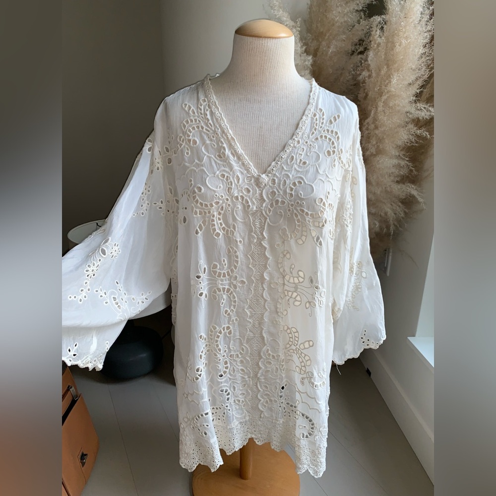 Johnny Was White Embroidered Eyelet Tunic Blouse XXL Boho Floral Summer Top
